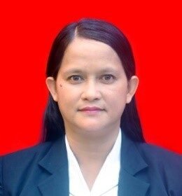 Veronika Erom, S.Ag, Guru Agama Katolik SMA Negeri 2 Putussibau