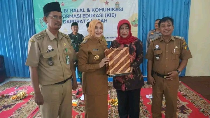 Wawalkot Balgis Tekankan Pentingnya Perubahan Perilaku Pengelolaan Sampah Rumah Tangga 1 1746027671854