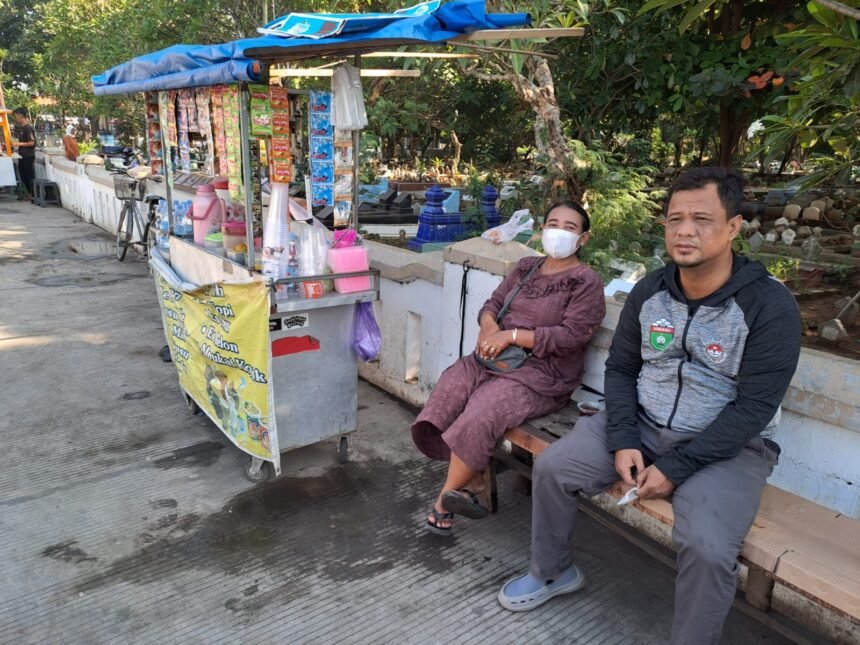 Bekerja 25 Tahun, Indanah Hanya Terima Pesangon Rp200 Ribu 1 IMG 20250629 WA0046