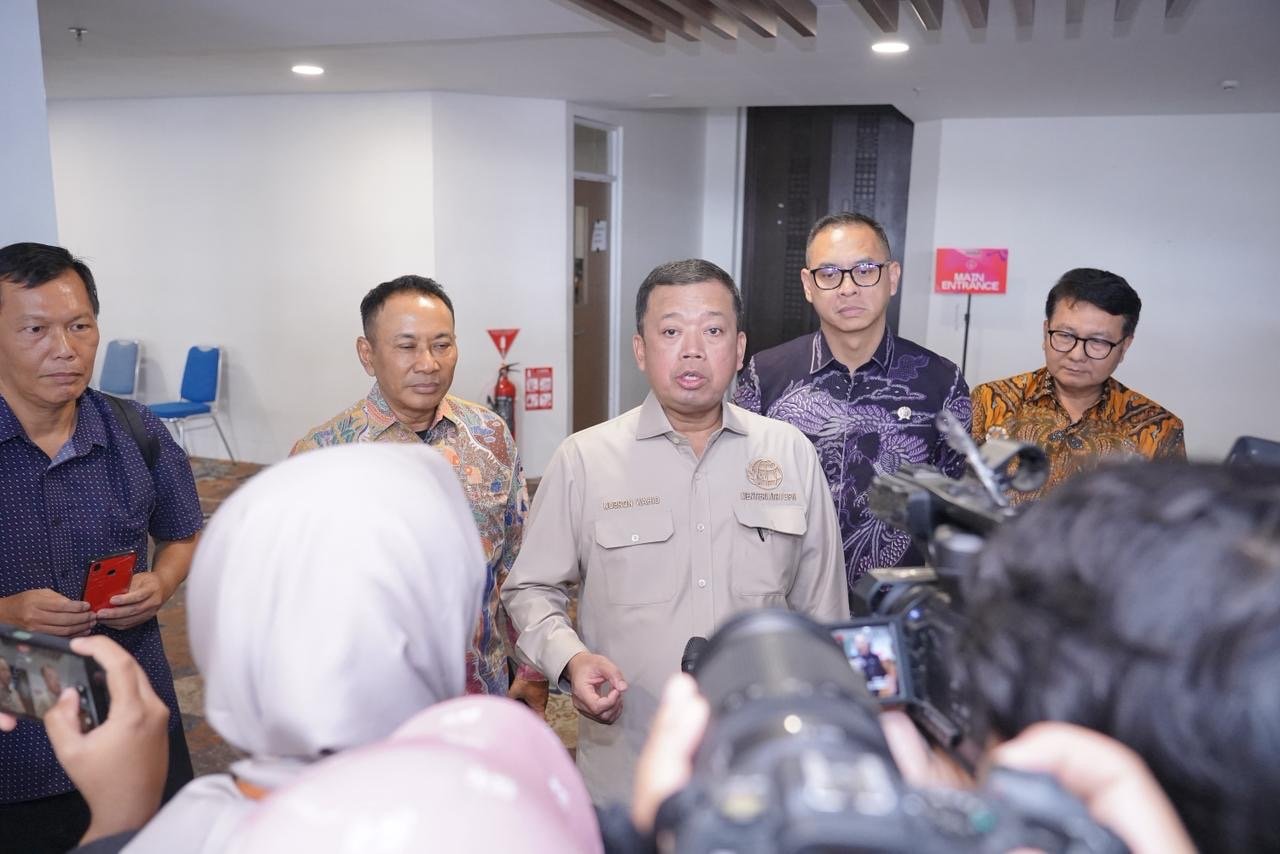 Menteri Nusron Akan Evaluasi Tata Ruang di Sumatera Pascabencana Banjir 1 WhatsApp Image 2025 12 05 at 13.17.46