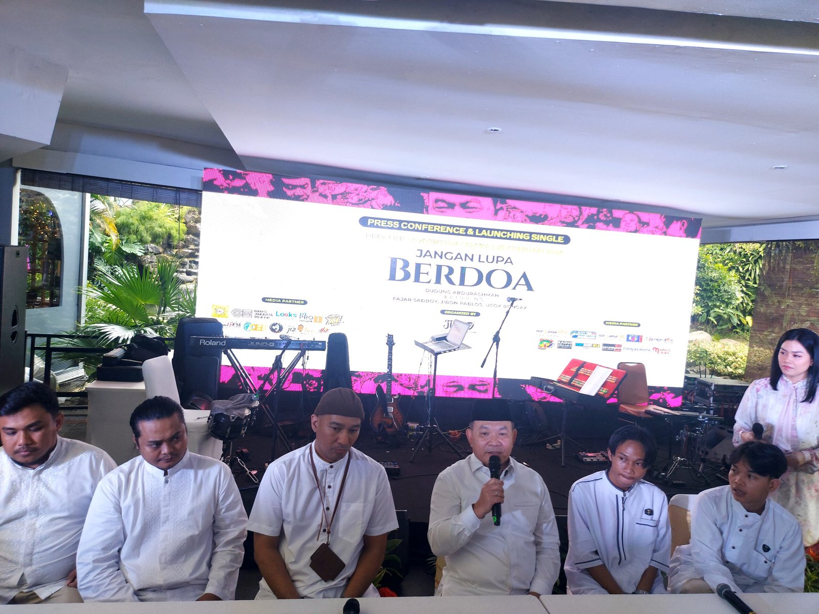 Jenderal Dudung Abdurahman Rilis Single Religy "Jangan Lupa Berdoa" 1 20260227 163245 scaled