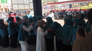 Hj Retno Widyastuti Pimpin Tim PKK Kabupaten Tasikmalaya Bina Wilayah ke Desa Sukakarsa kecamatan Sukarame 2 IMG 20260821 110244